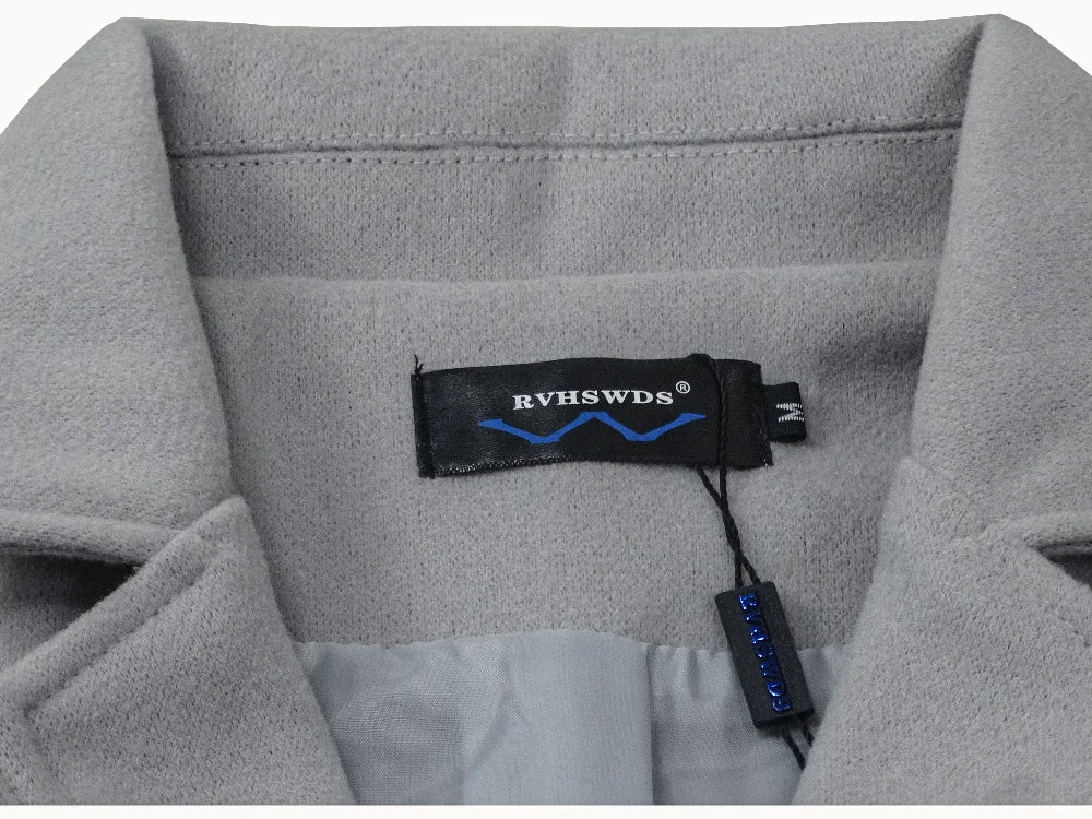 Veste longue en laine avec boutons