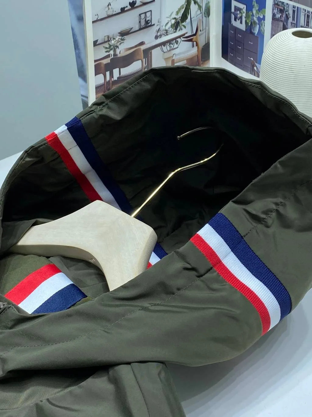 Veste imperméable décontractée à capuche et fermeture éclaire