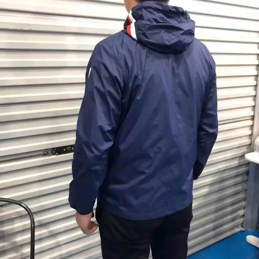 Veste imperméable décontractée à capuche et fermeture éclaire